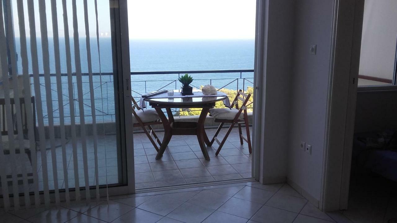 Sea And Sky Infinity Blue Apartment Gythio Extérieur photo