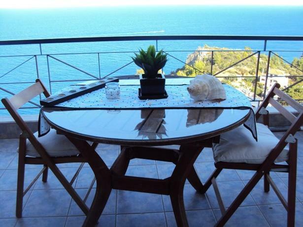 Sea And Sky Infinity Blue Apartment Gythio Extérieur photo