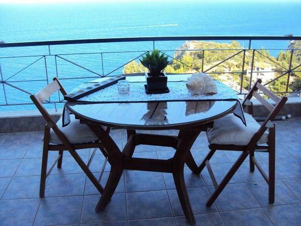 Sea And Sky Infinity Blue Apartment Gythio Extérieur photo